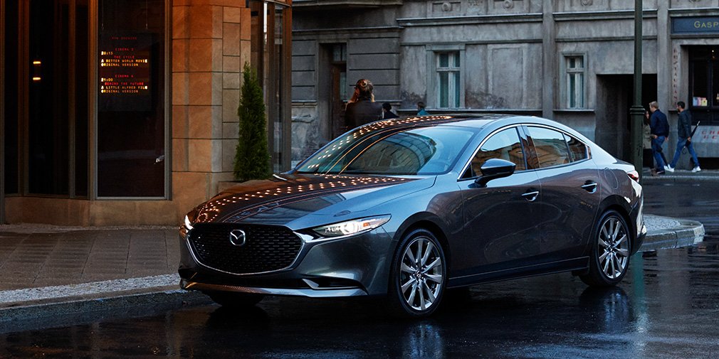 Mazda представила новую 'тройку' (ФОТО, ВИДЕО)