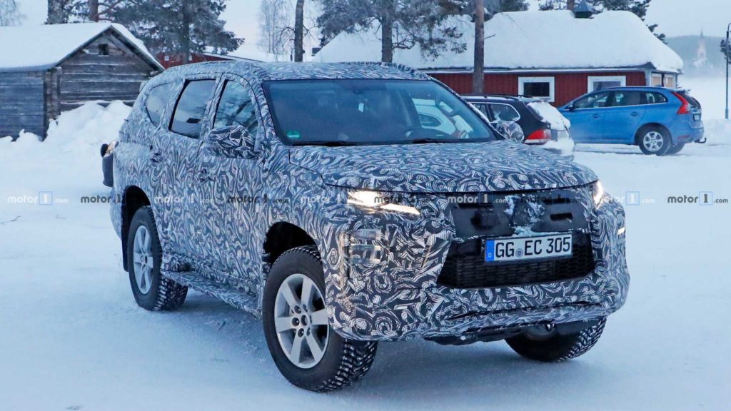 В глобальной паутине опубликовали шпионские кадры нового Мицубиси Pajero Sport