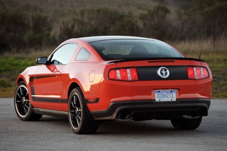 02-ford-mustang-boss-302