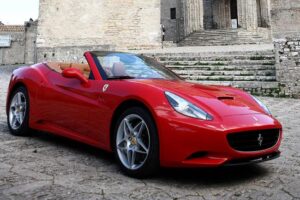 Ferrari предлагает 7 лет бесплатного технического обслуживания