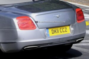 Bentley Continental GTC — вид сзади
