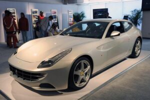 Ferrari FF официально представлен ​​на американском рынке