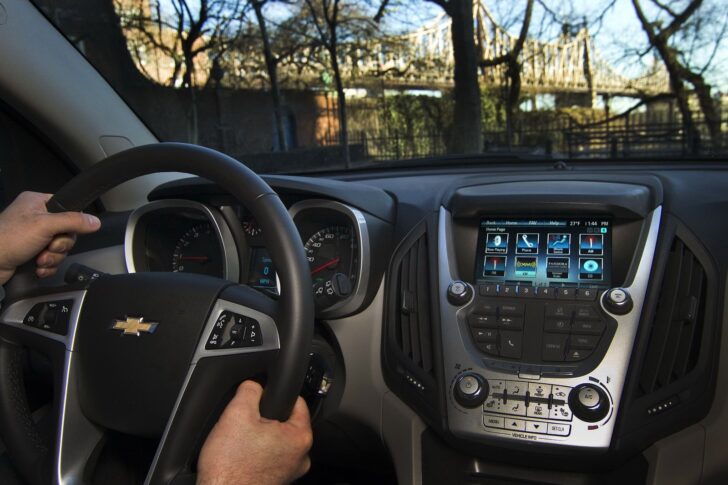 Автопроизводитель Chevrolet научит свои машины распознавать голос