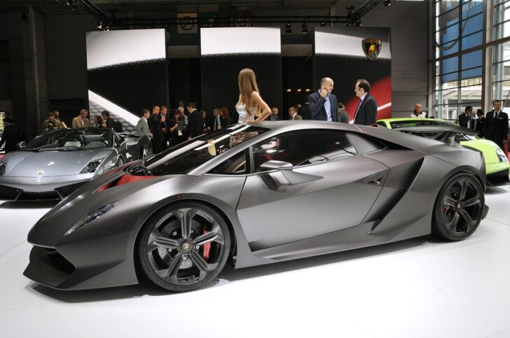 Какая же премьера от Lamborghini нас ждет на Франкфуртском моторшоу?
