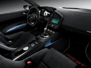 Интерьер Audi R8 Spyder GT
