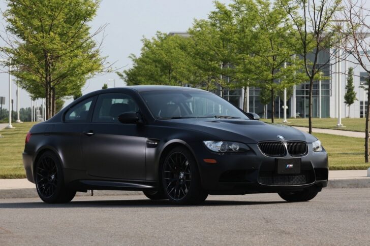 BMW Frozen Black Edition M3 Coupe — вид сбоку