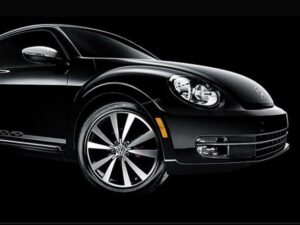 Передняя часть Volkswagen Beetle Black Turbo Edition