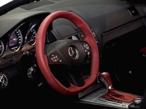 Интерьер Mercedes C63 AMG WhiteStorm