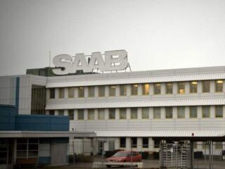 Завод Saab снова приостановил производство