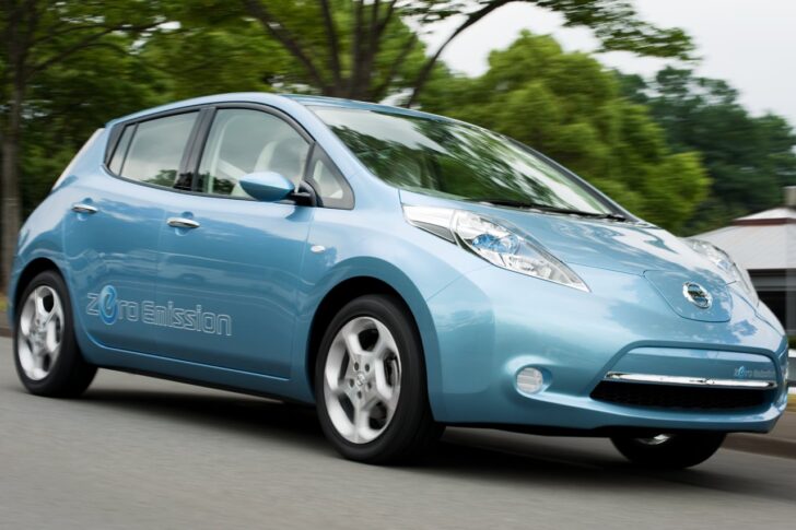 Электрокар Nissan Leaf: популяризация через пункты проката
