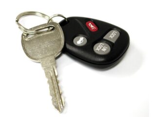 Ключи с брелком автосигнализации