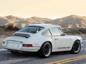 Porsche Singer 911 — вид сзади