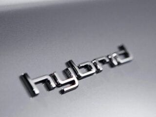 Ford и Toyota поработают над гибридными технологиями