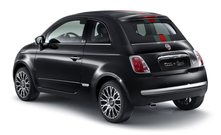 Fiat 500C Gucci — вид сзади