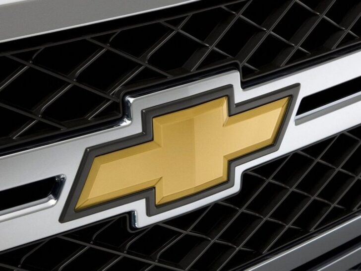 Chevrolet покажет новые Cruze, Corvette и «таинственного» незнакомца