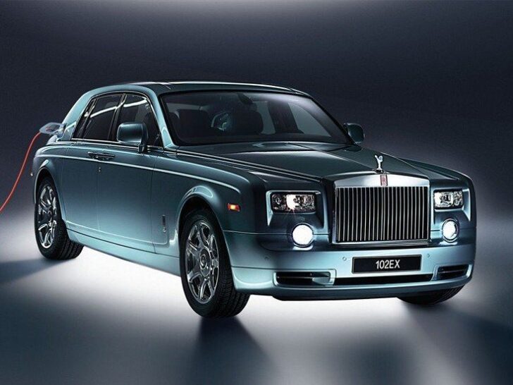 Rolls-Royce будет выпускать модель Phantom с электродвигателем
