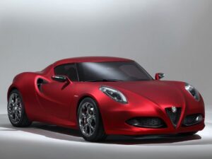 Спорткар Alfa Romeo 4С получит менее мощный двигатель, чем ожидалось
