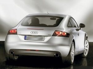 Audi TT Coupe (вид сзади)