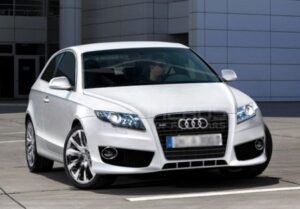 Audi выводит на рынок обновленный хэтчбек A3