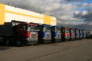 Импортные грузовики теснят на российском рынке отечественных производителей