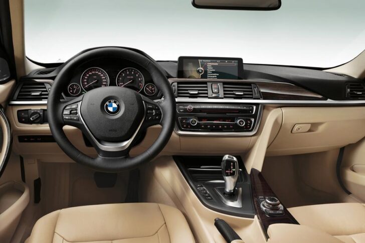 2012 BMW 3 series (интерьер)