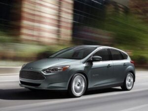 В США поступили в розничную продажу электромобили Ford Focus Electric
