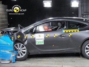 Комитет EuroNCAP высоко оценил новые модели Opel