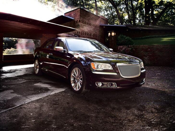 Chrysler 300 Luxury Edition (рис. А)