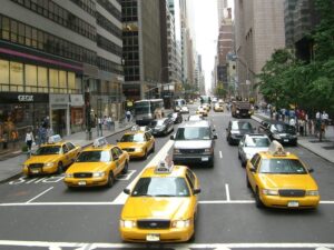 В праздничные дни подвыпивших водителей в Нью-Йорке будут развозить на такси бесплатно