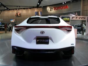 Концепт Toyota FT-HS (вид сзади)