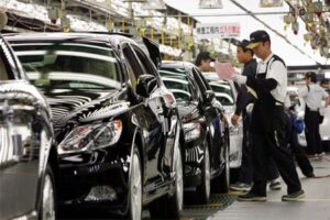 Япония стремительно восстанавливает автопроизводство, но крупного спада продаж избежать не удалось
