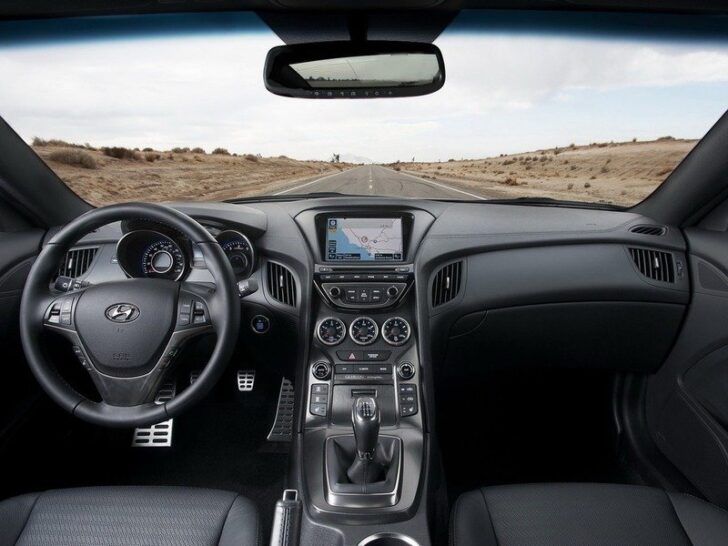 Hyundai Genesis Coupe — интерьер