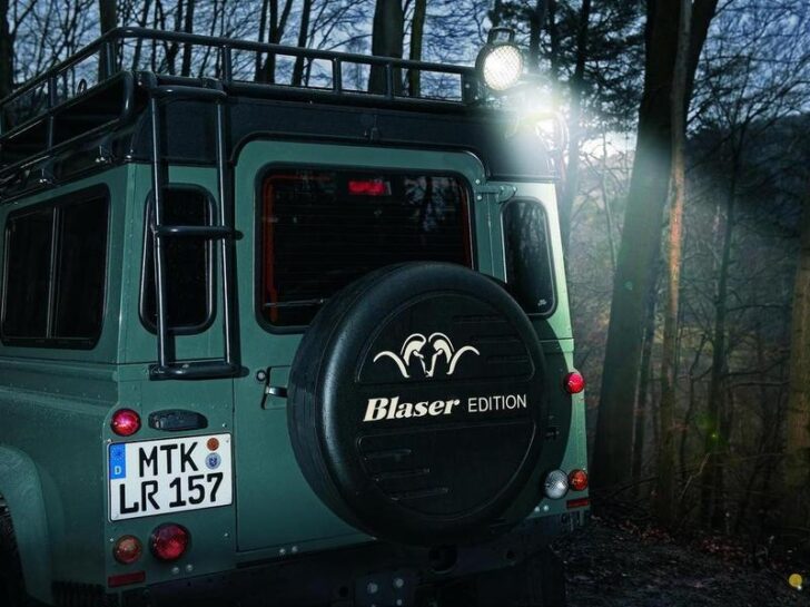 Land Rover Defender Blaser Editon — фото 1