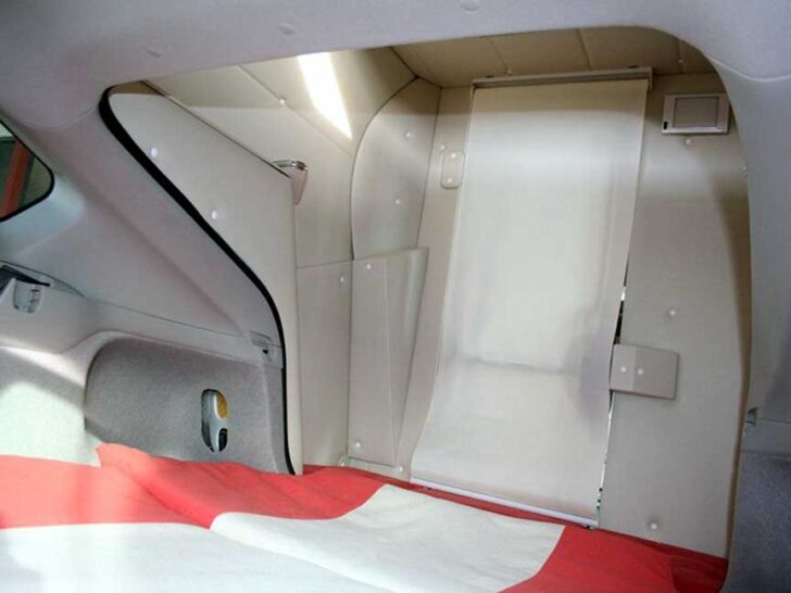 Toyota Prius Relax Cabin (рис. 4)