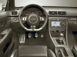 2012 Audi RS4 — интерьер