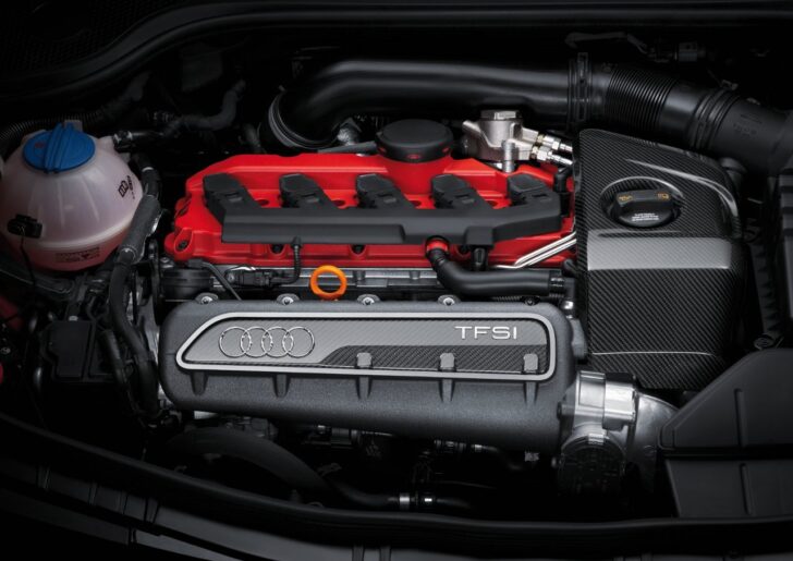Двигатель Audi TT RS plus