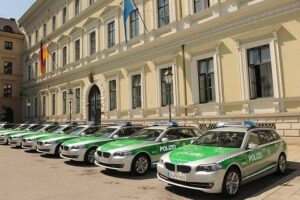 Автомобили BMW для полиции Баварии