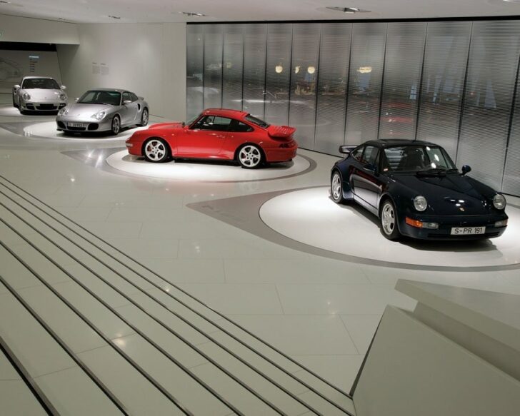 Компания Porsche открыла музейную экспозицию, посвященную модели 911