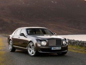 Компания Bentley сохраняет уверенный темп продаж прошлого года
