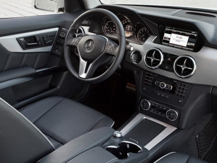 2012 Mercedes-Benz GLK — интерьер