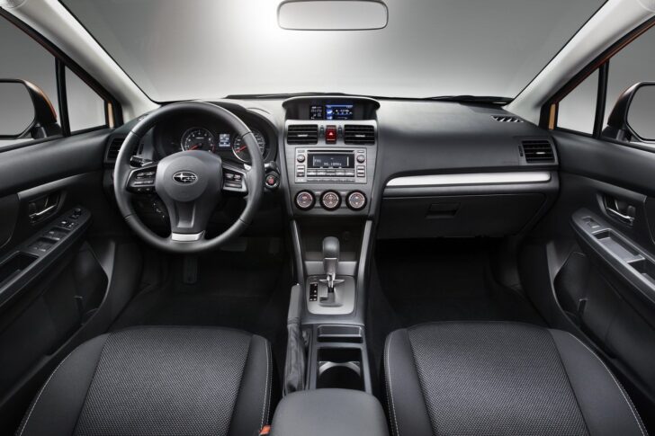 2013 Subaru XV Crosstrek — интерьер