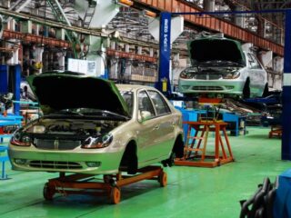 62% произведенных легковых машин в России — иномарки