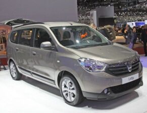 Новый минивэн Dacia Lodgy: просто автомобиль для людей