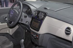 Dacia Lodgy — интерьер