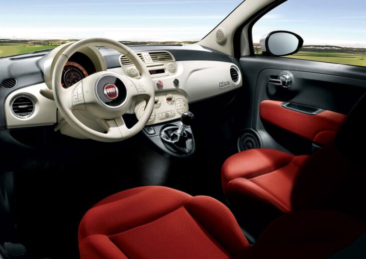 Fiat 500 — интерьер