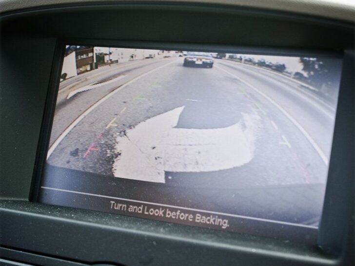 Автомобилистов США заставят оборудовать своё авто камерой заднего обзора