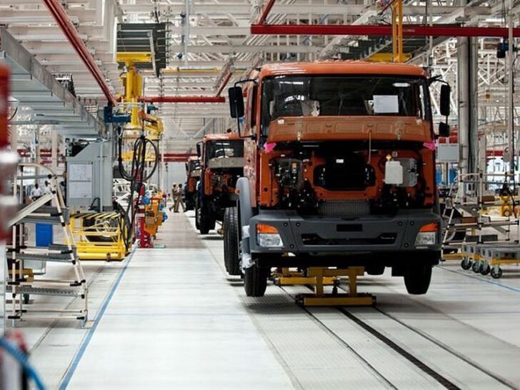 Концерн Daimler AG открыл собственное производство грузовиков в Индии