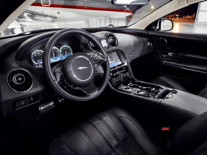 Интерьер Jaguar XJ Ultimate