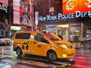 Nissan NV200 taxi