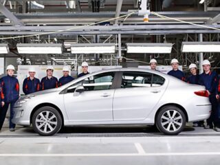 Предсерийные Peugeot 408 выпущены на калужском заводе «ПСМА РУС»